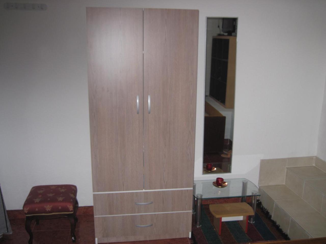 Apartment Yasica Izacic Екстериор снимка